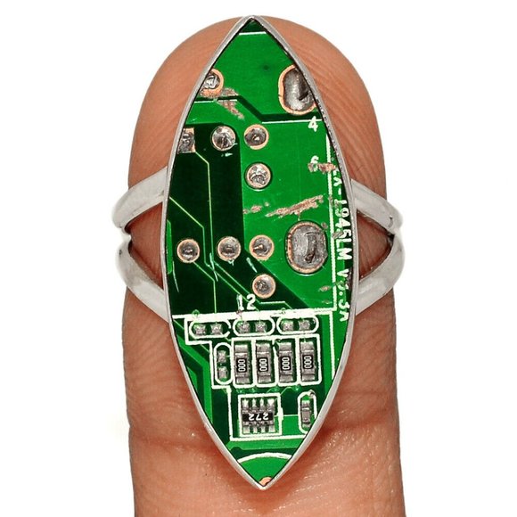 The Girl With Kaleidoscope Eyes Jewelry - Technogeek Computer Chip Sterling Ring